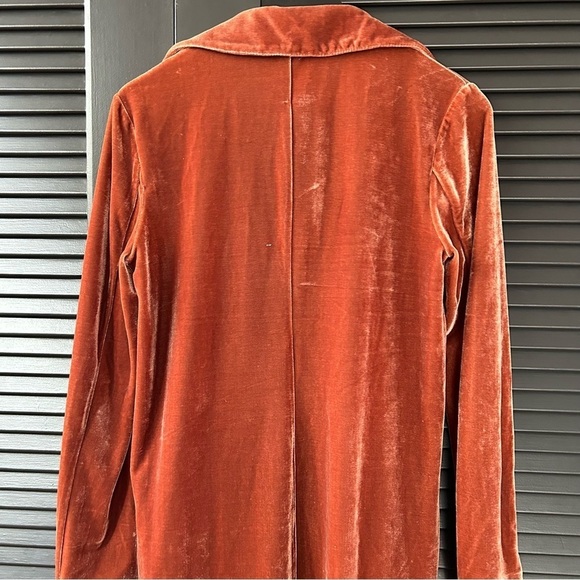 Forever 21 Women’s Lush Rust Velvet Long Coat, Perfect for the Holidays, Size Sm - Picture 9 of 12